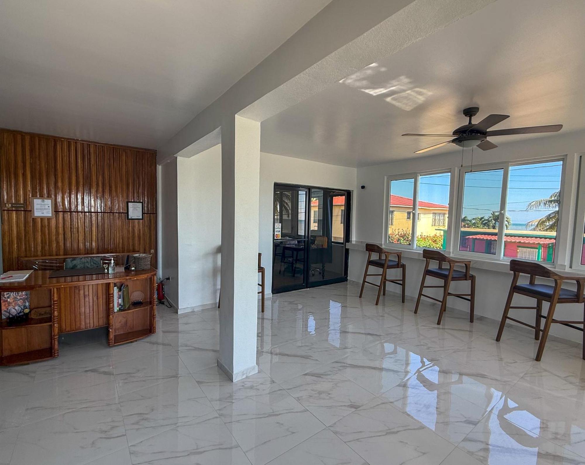 Bonefish Hotel Dangriga Bagian luar foto