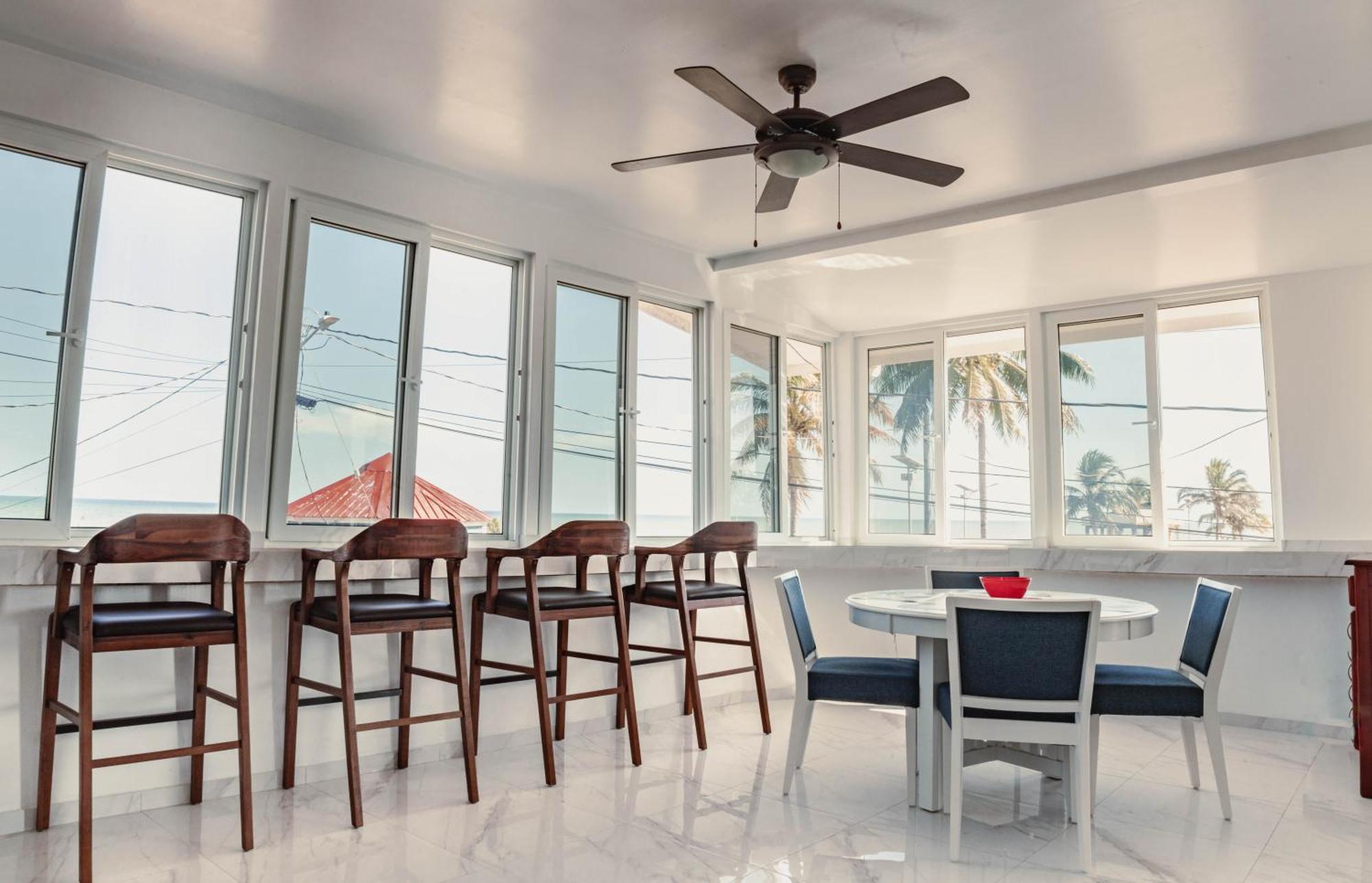 Bonefish Hotel Dangriga Bagian luar foto