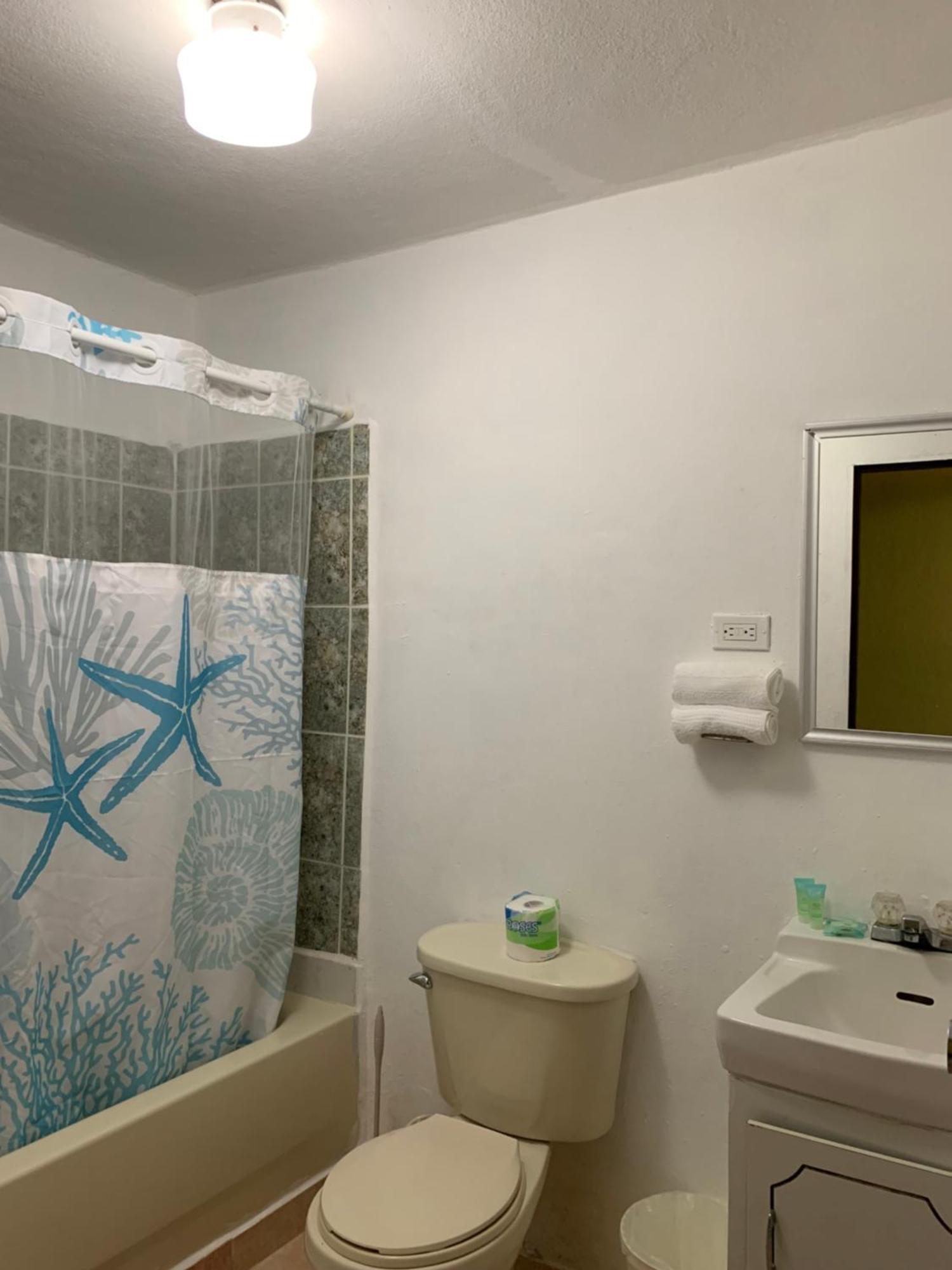 Bonefish Hotel Dangriga Bagian luar foto